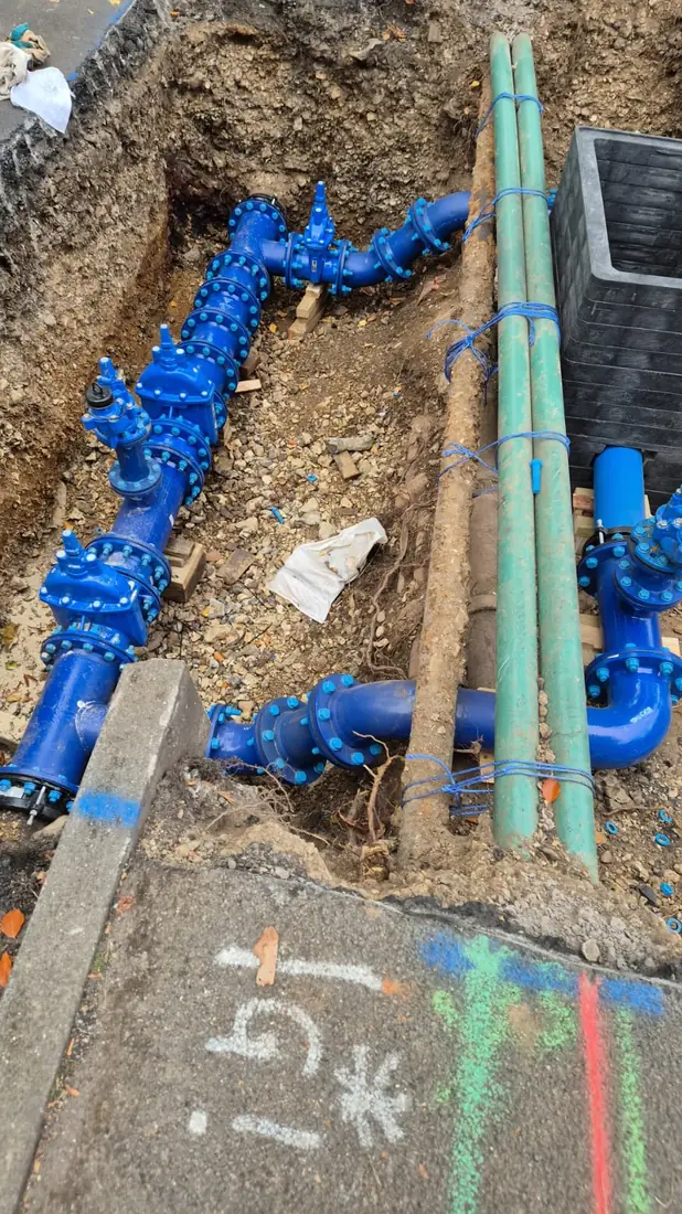 New MDPE water pipe laid in a trench